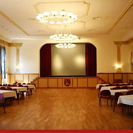 Hotel & Restaurant 