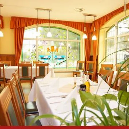 Hotel & Restaurant 