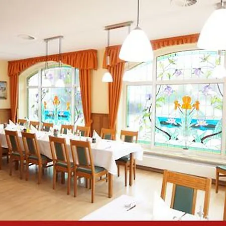 & Restaurant 
